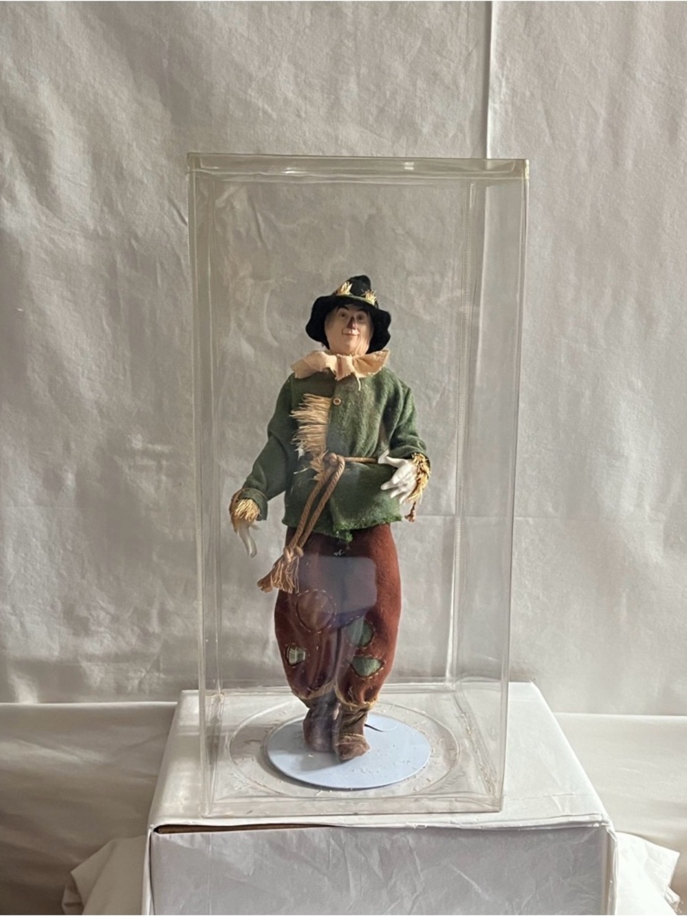 Porcelain Scarecrow Doll From Wizard of Oz - Home Accents